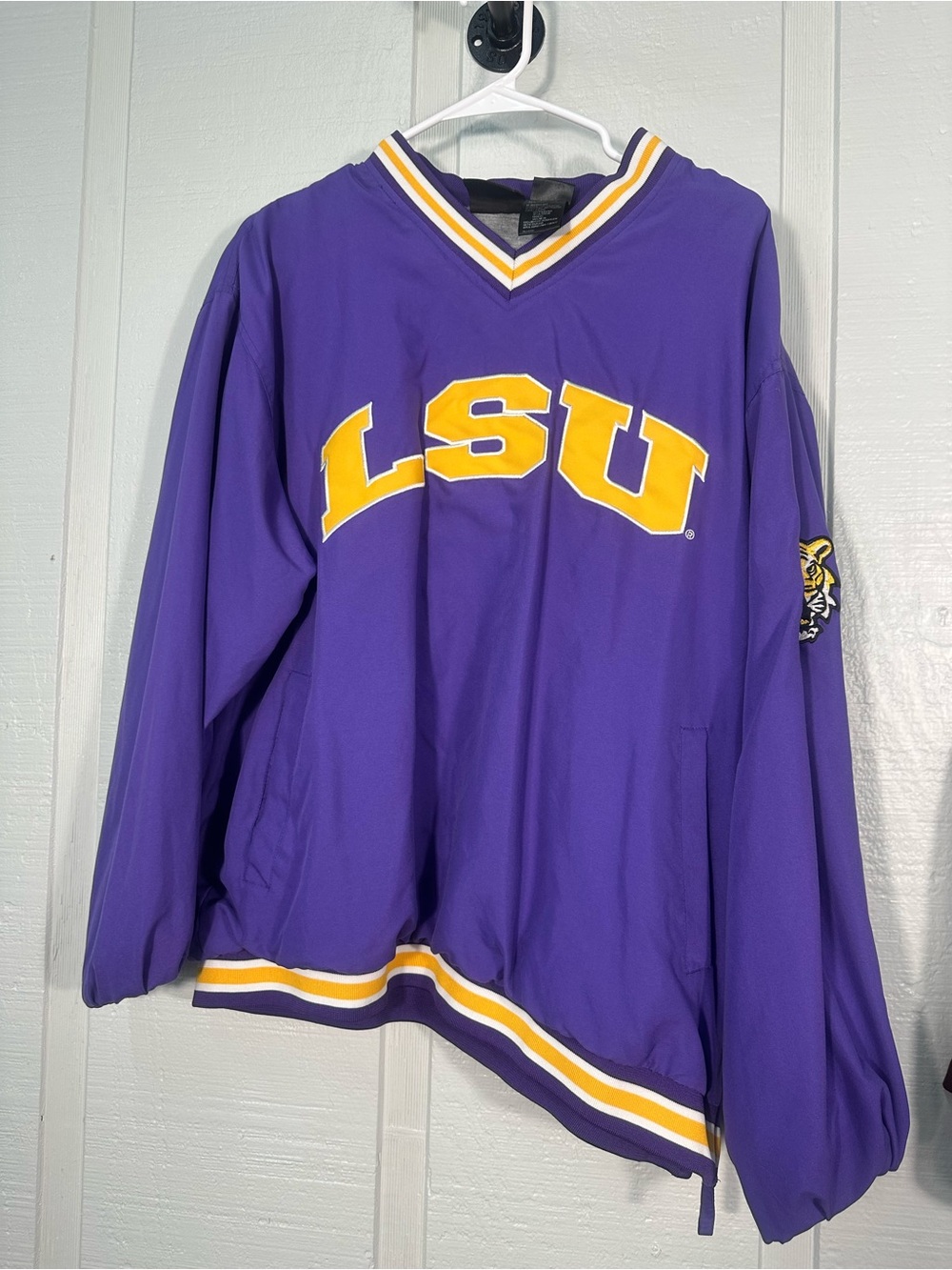 Team Athlete LSU Pullover Size Medium EUC
